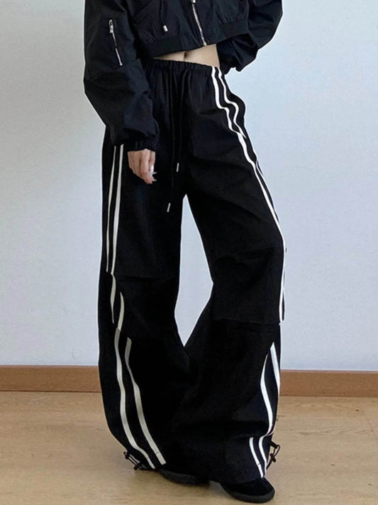 Side Stripes Wide Leg Pants Trendsi 8e465cff-e562-4362-9a09-9271a30d3dcd-Max-Origin