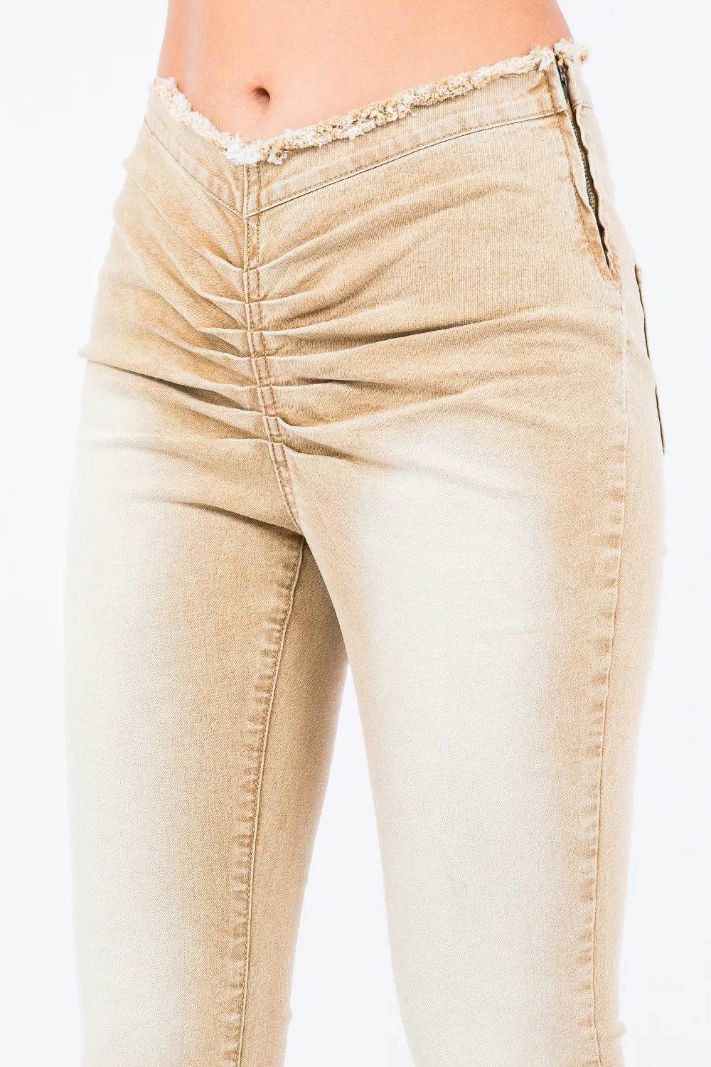 American Bazi V-Cut Ruched Flare Pants Trendsi 8e5eacf7-8382-4d09-9e63-4ba429c9fe4e-Max
