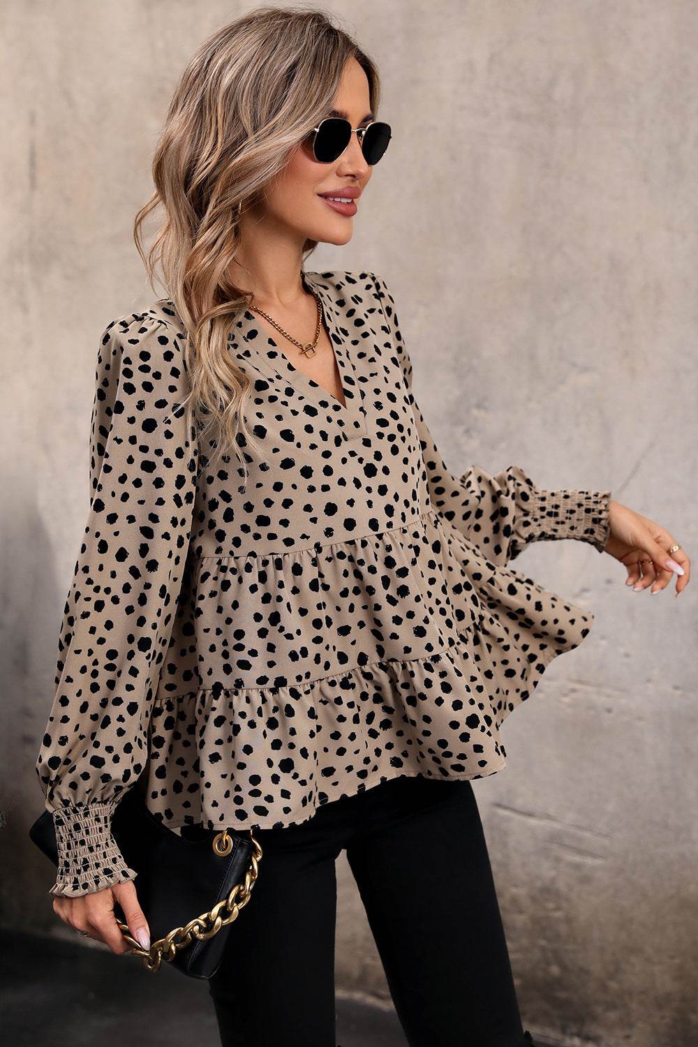 Perfee Notched Lantern Sleeve Tiered Top Trendsi 8ee52fea20f34f96bbb5e9c43272202b-Max