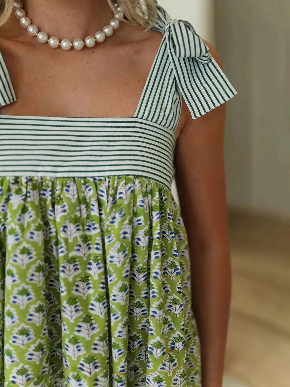 Printed Tie Shoulder Mini Cami Dress Trendsi 90ad8e43-0869-420e-9b9a-b6397c7a233d-Max