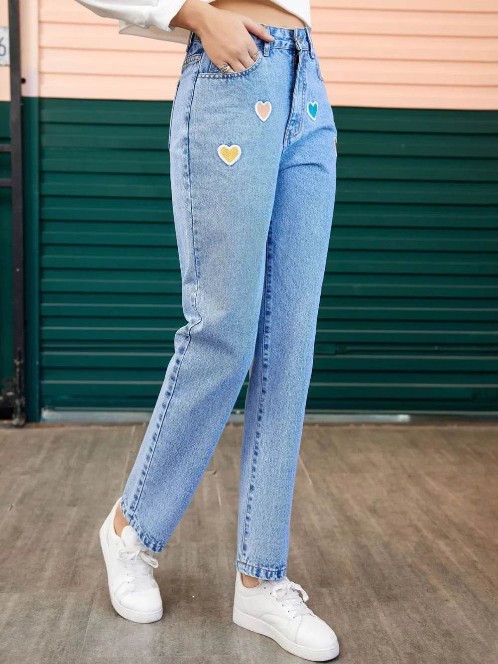 Heart Straight Leg Jeans with Pockets Trendsi 92ee8836-42a4-4fb2-a300-2e7014695c42-Max
