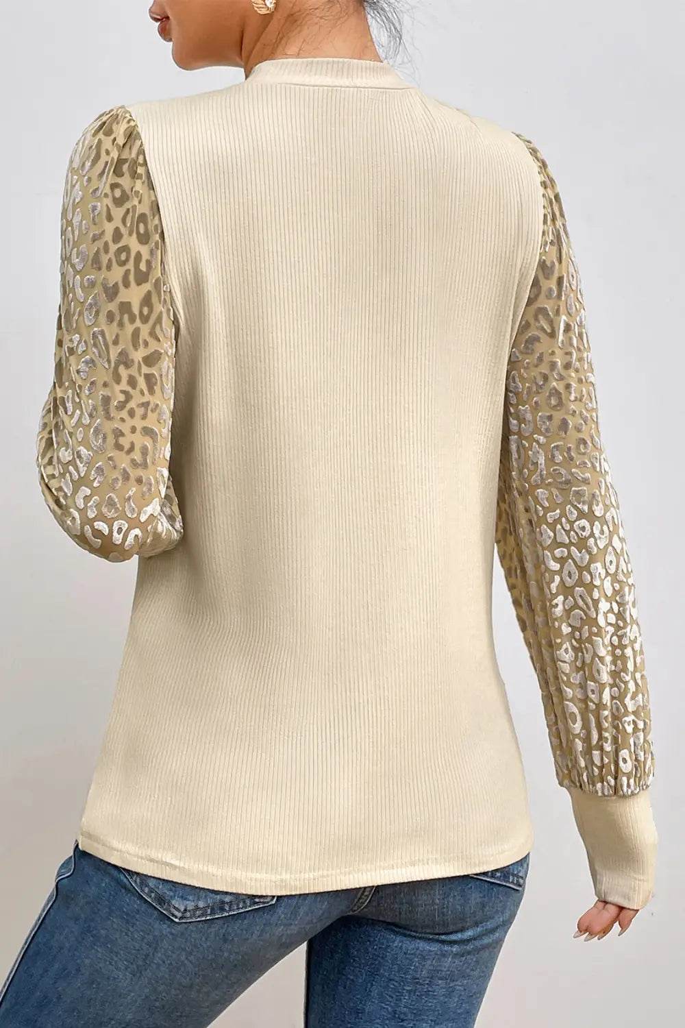 Leopard Print Long Sleeve Ribbed Knit Blouse Trendsi 93a5cb6ae7b7422c94b940c2a96af7bf-Max
