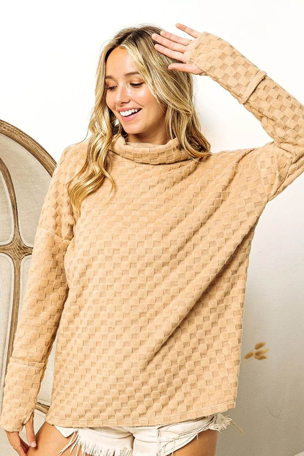 BiBi Checkered Round Neck Thumbhole Long Sleeve Top Trendsi 96472140-6a4d-411e-8637-3ccf72ccc6fa-Max