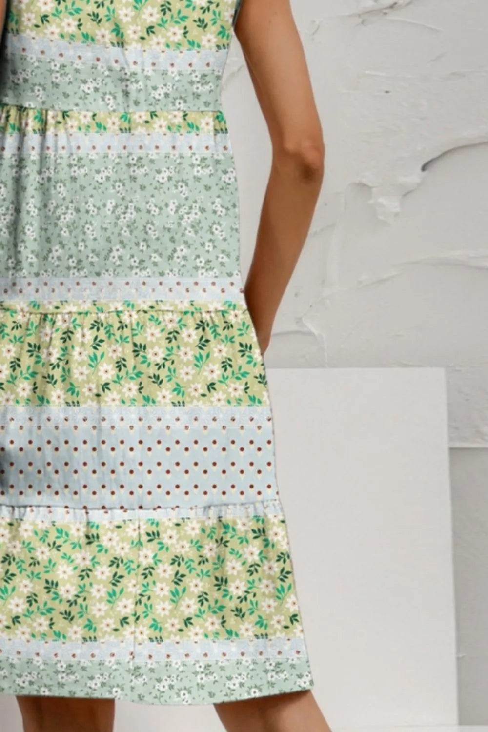 FAM-FAM Tiered Printed Round Neck Sleeveless Dress Trendsi 97a68314-510c-4af9-9bae-4ee1b5a0900c-Max