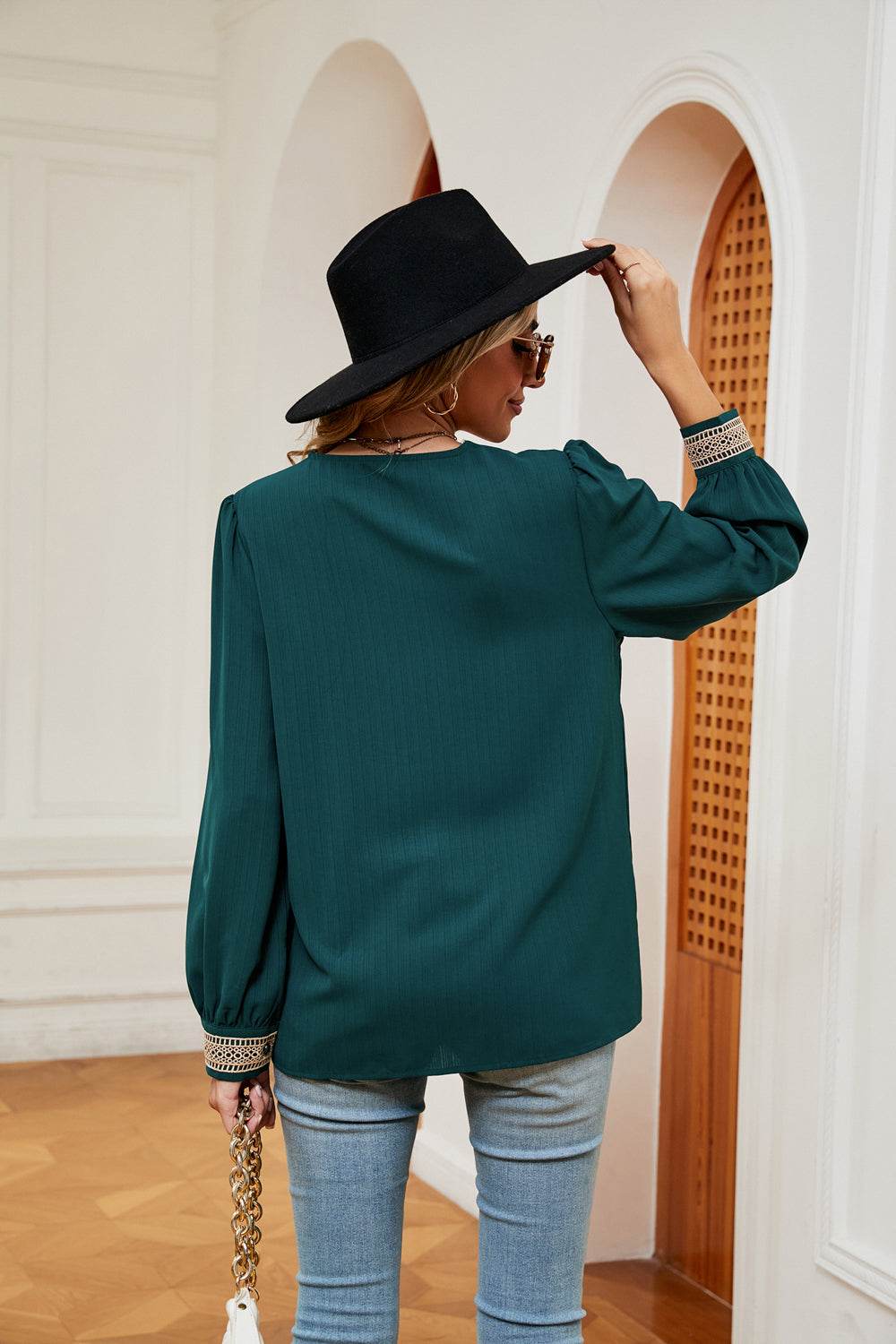 Contrast Puff Sleeve Blouse Trendsi 989ca296698248289dc19414902e4ef0-Max