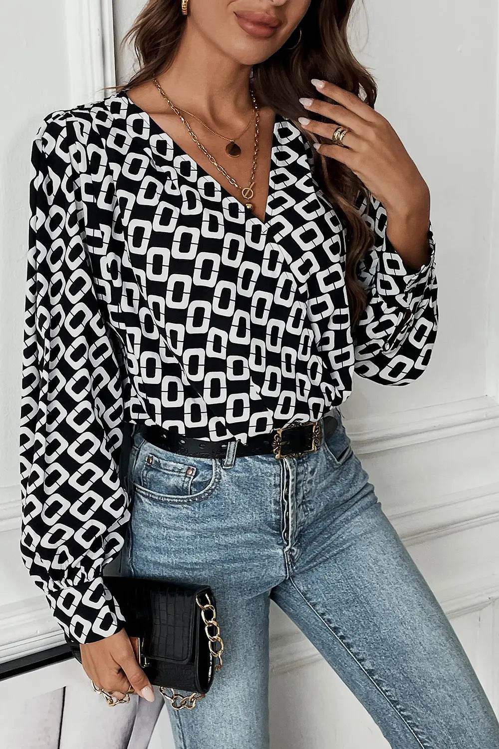 Perfee Geometric V-Neck Long Sleeve Blouse Trendsi 9a3d1ec453d4438da9de2c7b5fcce7b9-Max