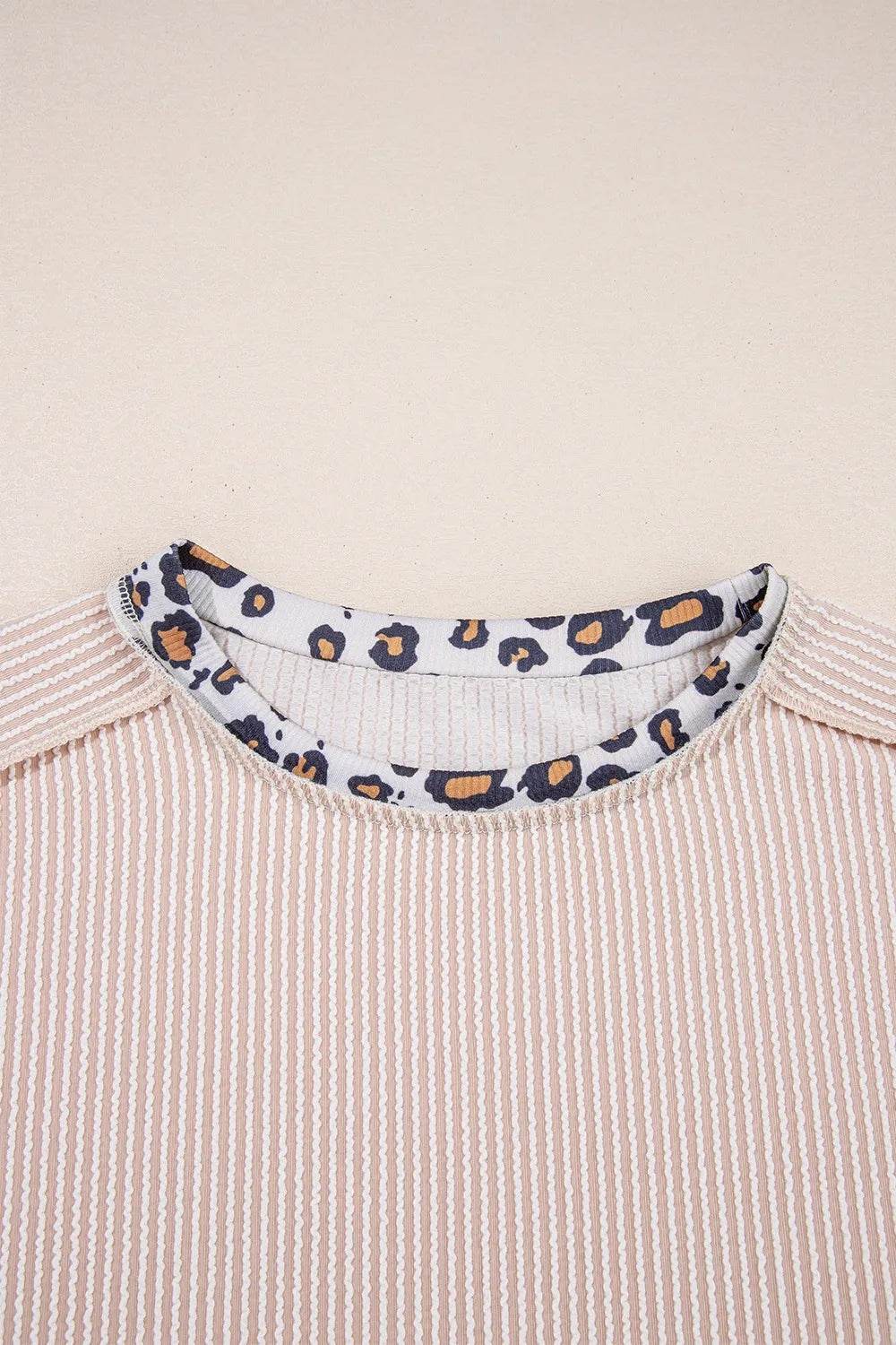 Leopard Trim Round Neck Ribbed T-Shirt Trendsi 9cb14081-5544-487c-ac10-e8039076a319-Max-Origin