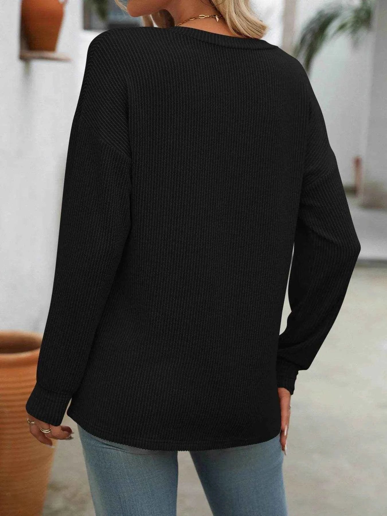 Ribbed V-Neck Long Sleeve T-Shirt Trendsi 9d87f360-0aac-4125-ace1-1ca5606c1e7f-Max-Origin