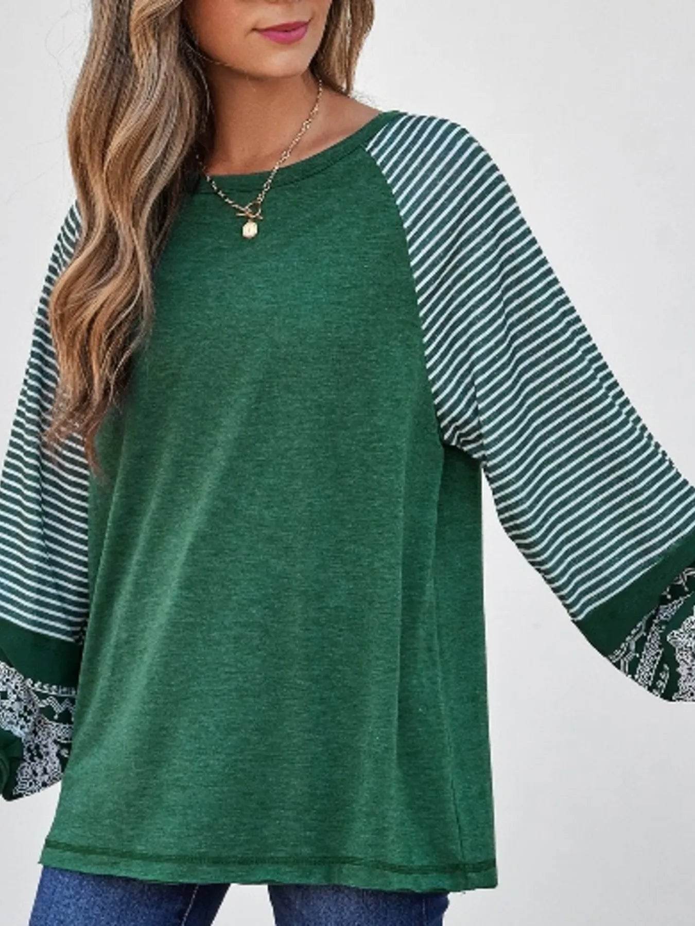 Contrast Print Striped Raglan Long Sleeve Loose Top Trendsi 9e3262507d4a4999a995753d90ee2308-Max-Origin