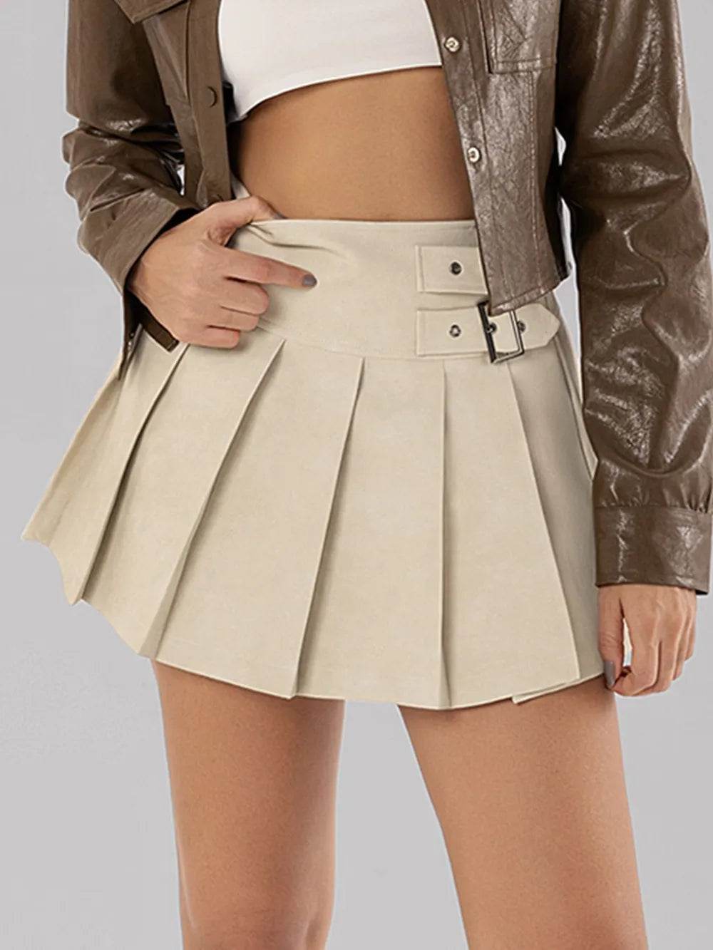 Buckle Decor Pleated Mini Skirt Trendsi 9e405384-060b-44e6-88a8-e6f17ac974a5-Max