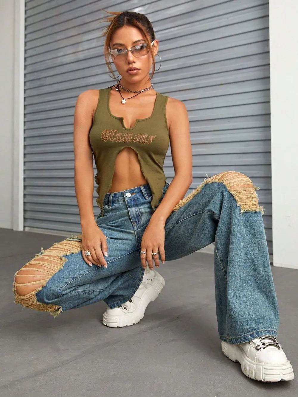 Distressed Wide Leg Jeans with Pockets Trendsi 9f3c0e48-7d83-4cc1-9360-1bafe03fac36-Max