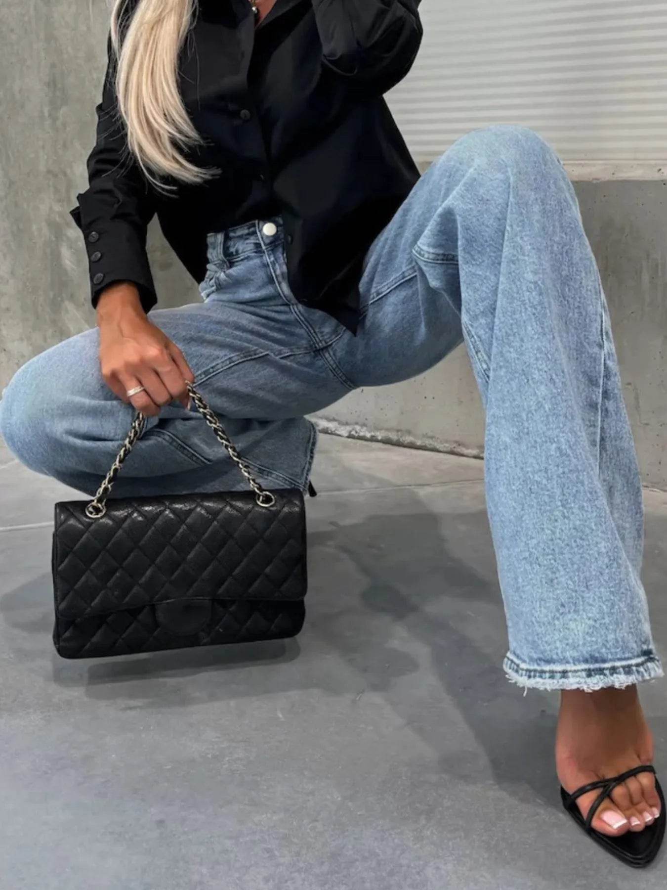 High-Waist Wash Raw Hem Jeans Trendsi a0963ab4-ae78-4b04-9e9a-15dd1b9faf37-Max-Origin