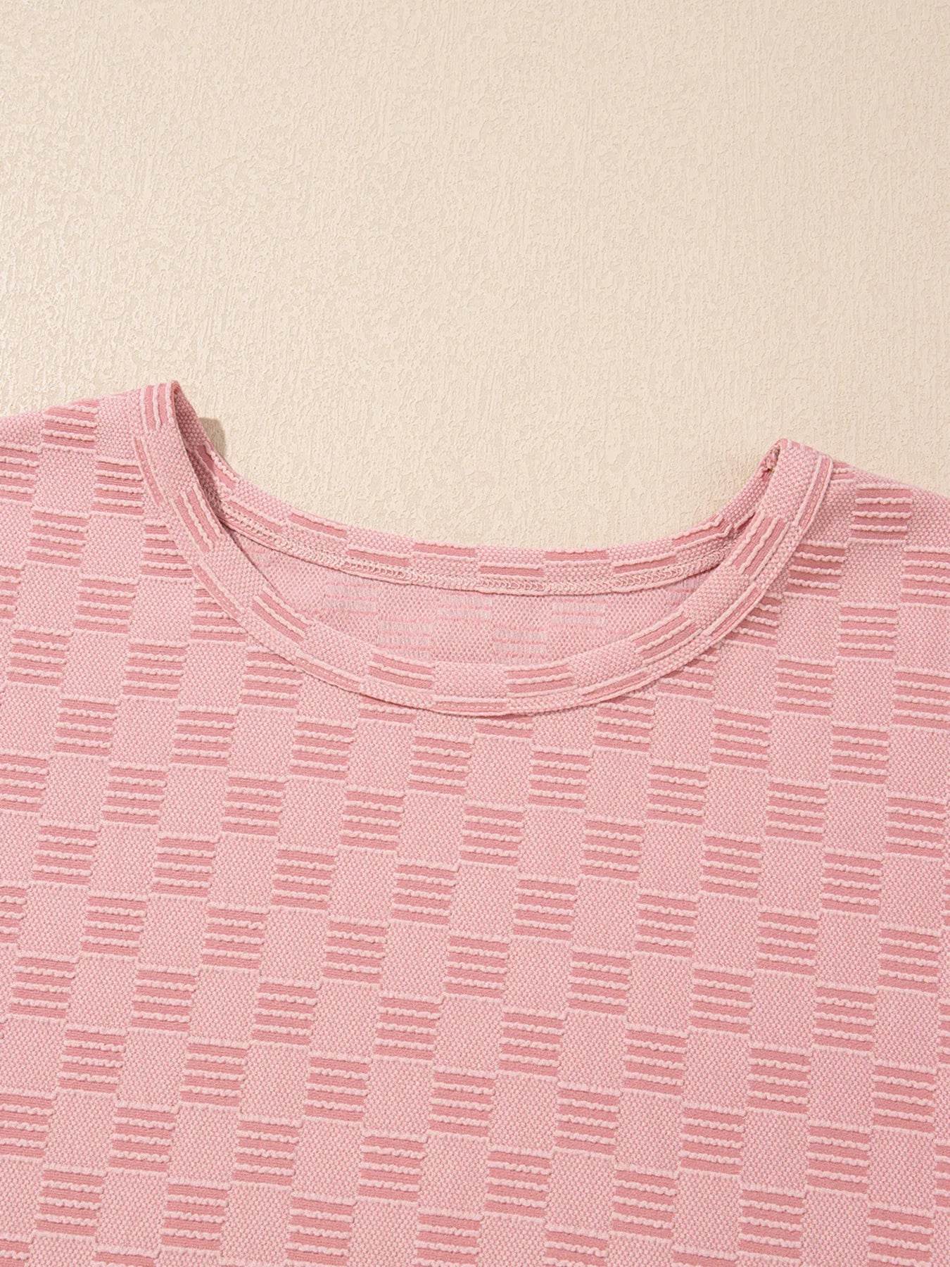 Checkered Textured Round Neck T-Shirt Trendsi a201f0aee2f34dddb8983f15b84b3fc8-Max-Origin