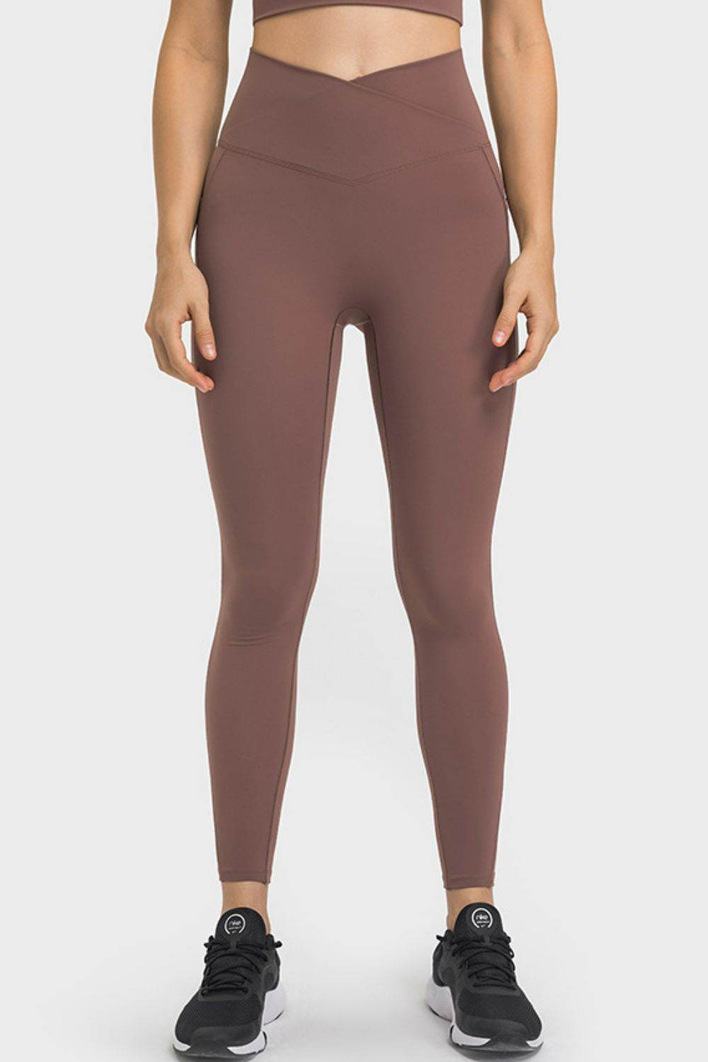 Millennia V-Waist Yoga Leggings with Pockets Brown Trendsi a254338a6bc1417fa19d7a8f9ff59fc8-Max
