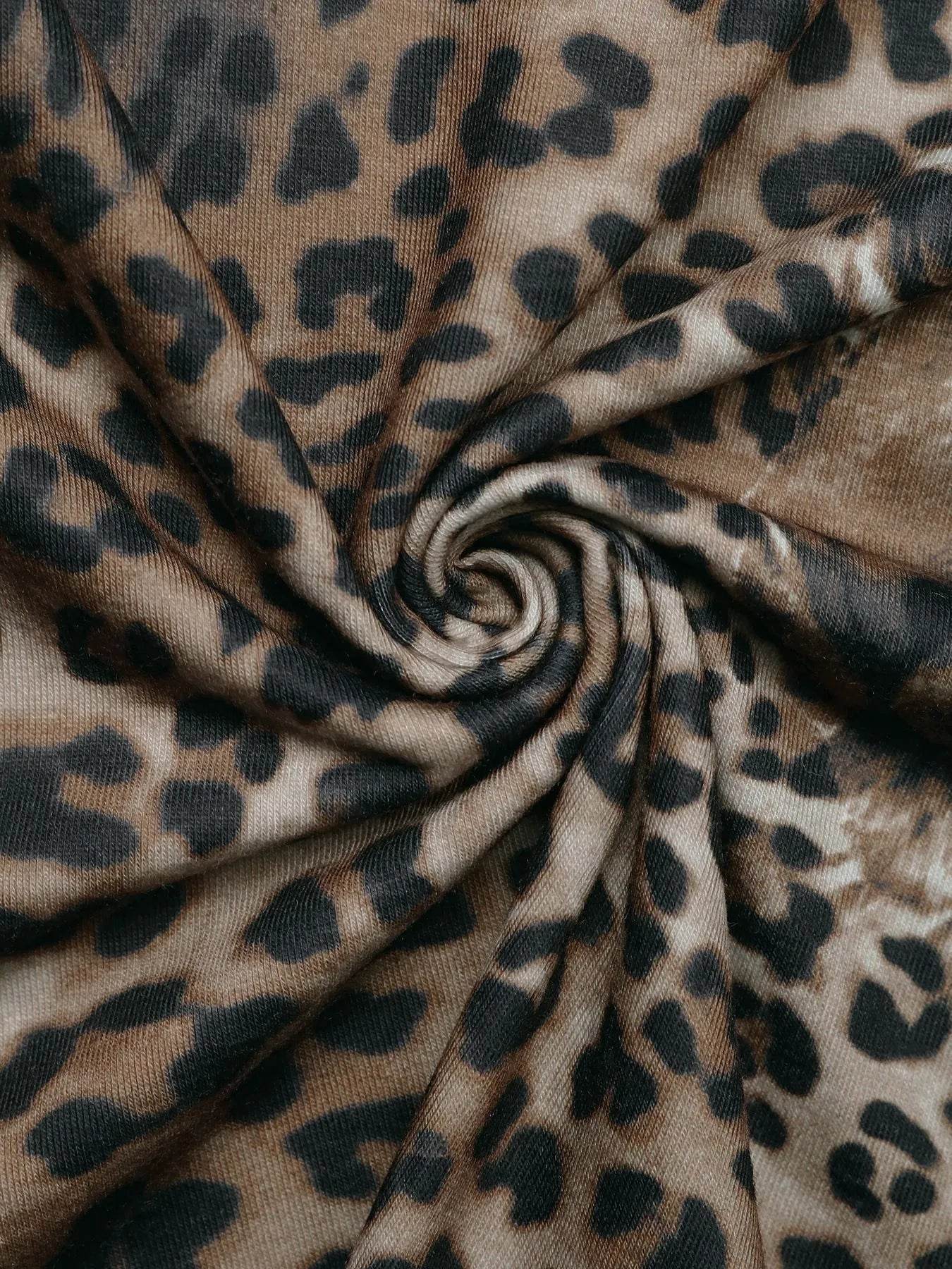 Leopard Print Long Sleeve Fitted T-Shirt Trendsi a466a3ee4ca84a779b1fa03276710ca3-Max-Origin