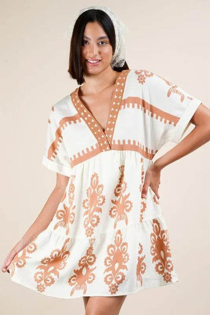 VERY J Printed V-Neck Woven Mini Dress Trendsi a537afb46d9d458da409394a9ecd1cf2-Max-Origin_48e59c38-3cc8-442f-bef2-4ea2d74676c8