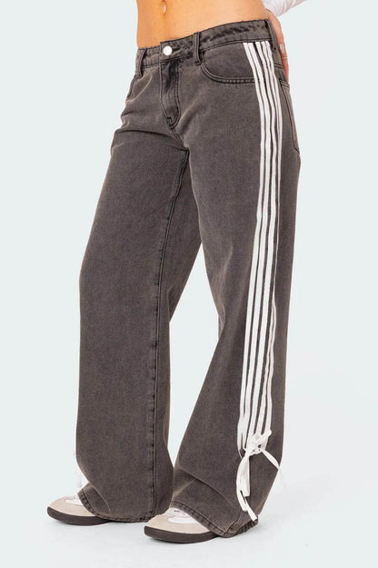 Side Striped Loose Fit Jeans Trendsi a6135e23-e9dd-432e-93f0-f860bce29f38-Max-Origin