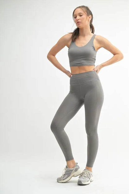MONO B Venice Cloud Light Contour High-Waisted Leggings Trendsi a72ce91405144be6ad7ae7d64973ce43-Max-Origin
