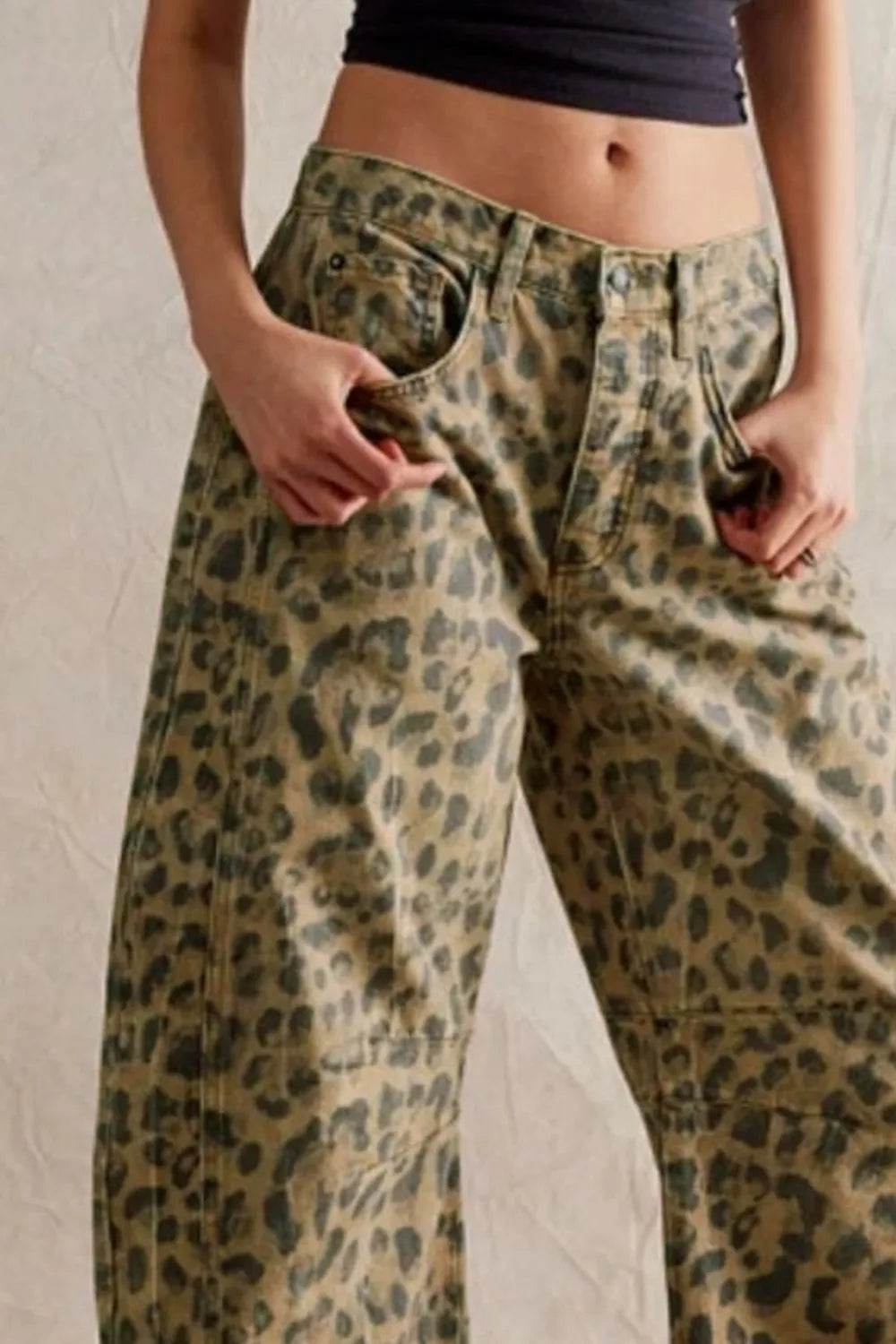 Wide Leg Jeans with Pockets Trendsi a8820508-46bf-43f3-9ef2-148d31752b92-Max