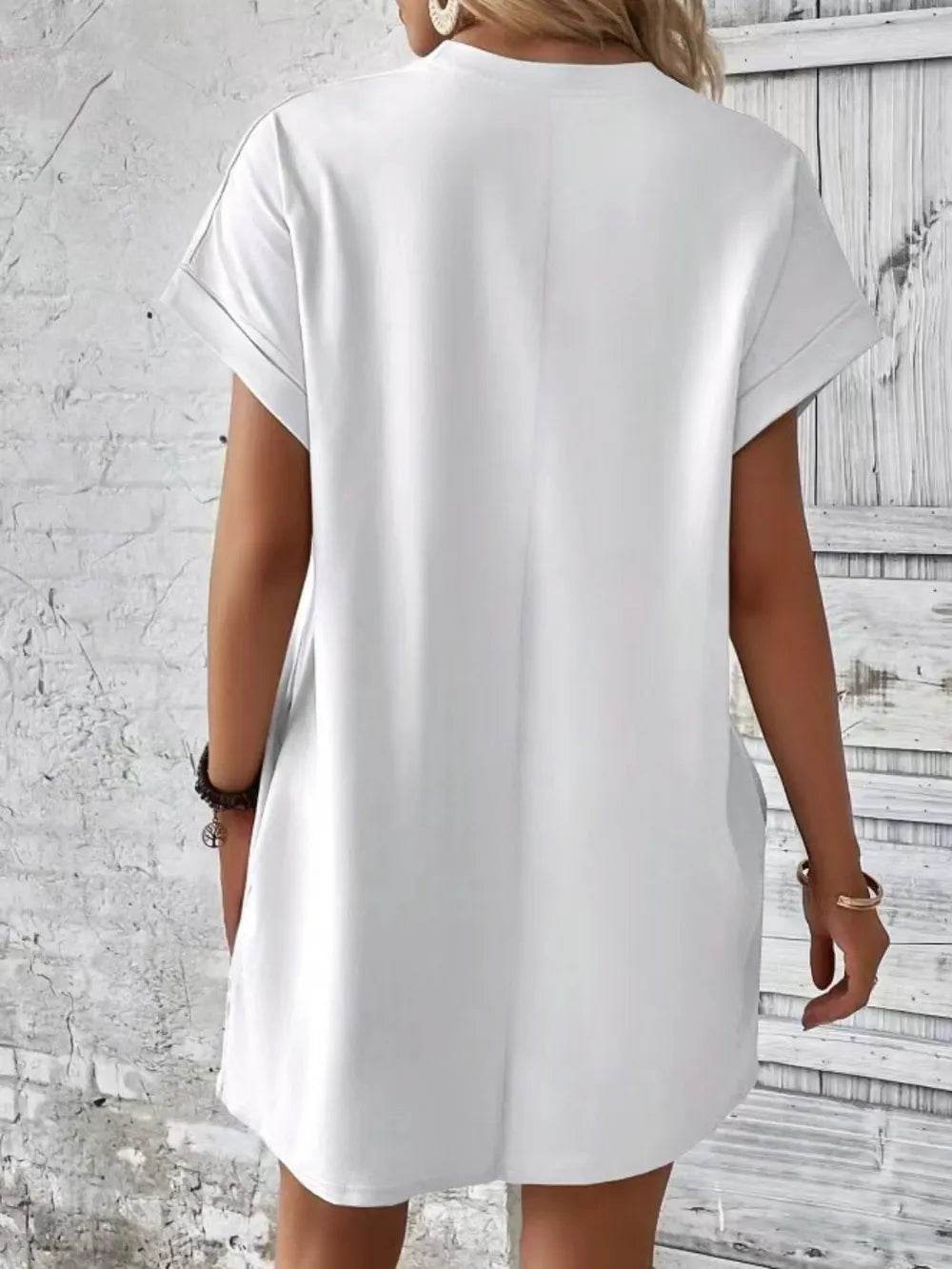 Pocketed Round Neck Short Sleeve Dress Trendsi a8884cf6-805b-4473-bd20-f703031d934a-Max