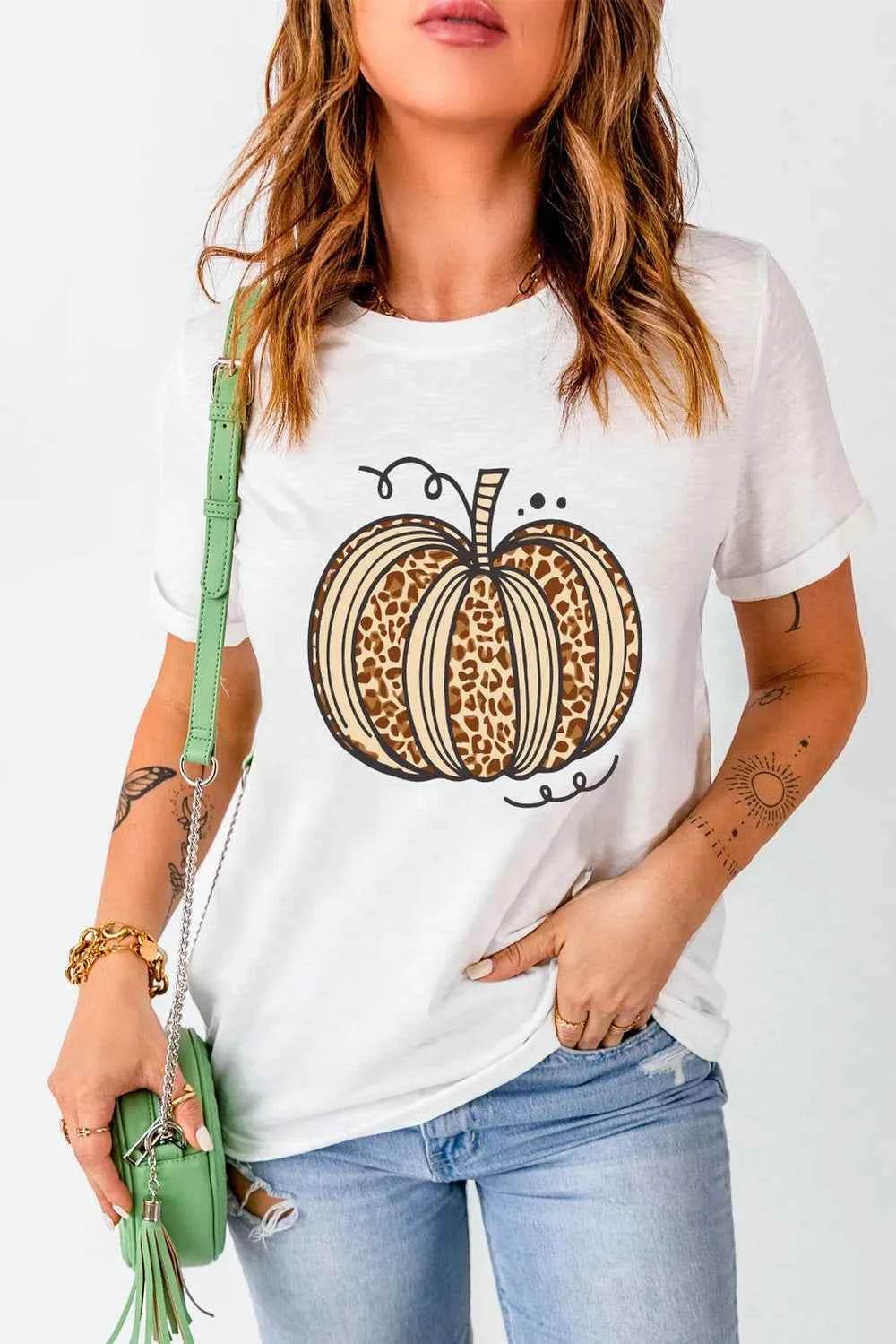 Pumpkin Round Neck Short Sleeve T-Shirt White Trendsi a988fc92-e0b6-47f5-82f8-d5b5d5ab89a3-Max