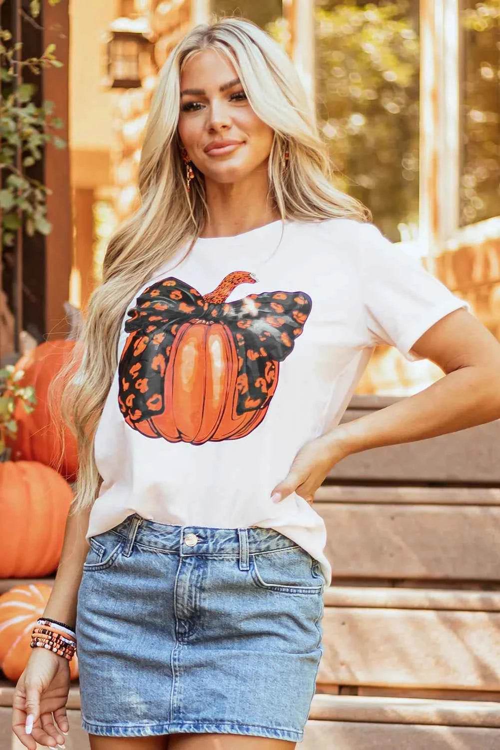 Pumpkin Round Neck Short Sleeve T-Shirt Trendsi ae81e6d7-bc8e-48b0-8a69-bdd9caf859db-Max