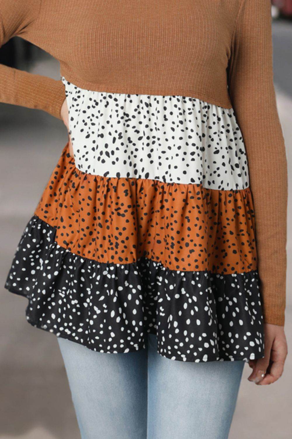 Round Neck Long Sleeve Color Block Blouse Trendsi aeff0058658d487a8b4f6c8eec460bd7-Max