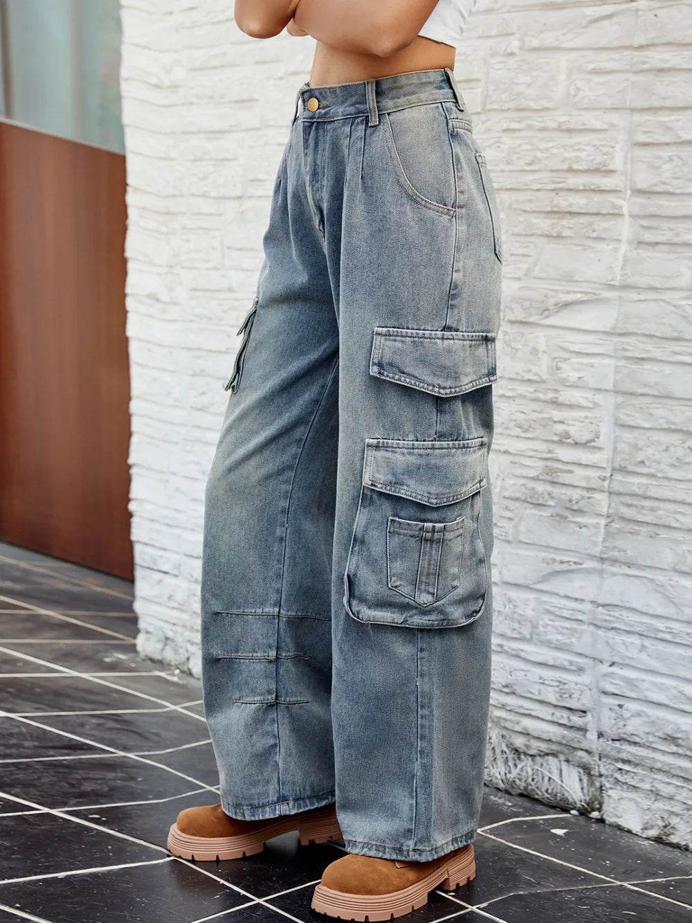 Washed Jeans with Pockets Trendsi b05d96d4-f898-4e53-b027-378caf888051-Max