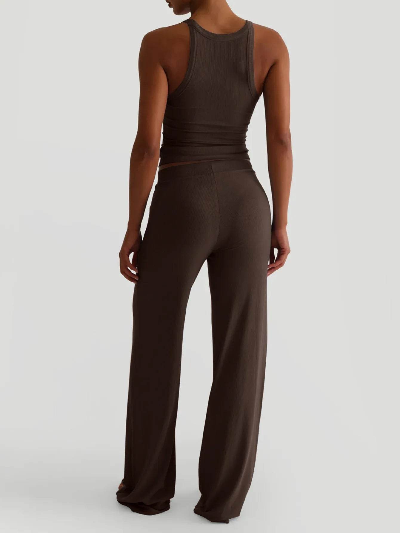 Scoop Neck Cami and Pants Set Trendsi b0b2310d-6392-4966-b18d-4ac033d37095-Max-Origin