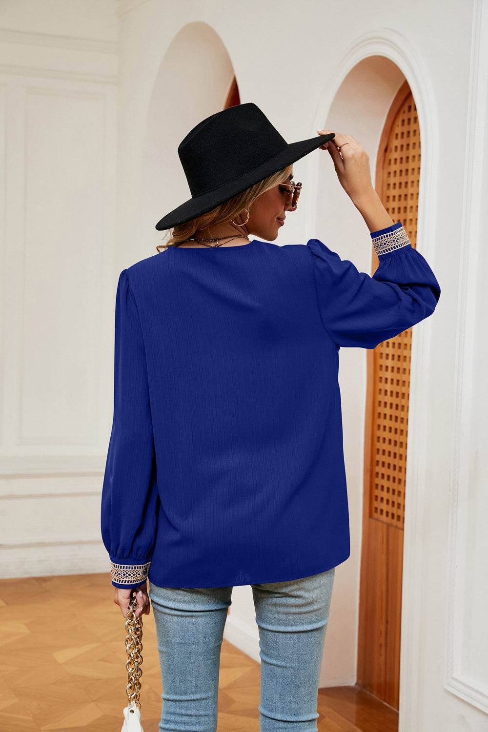 Contrast Puff Sleeve Blouse Trendsi b24d7df29bbd4948a6029b248be09d4b-Max