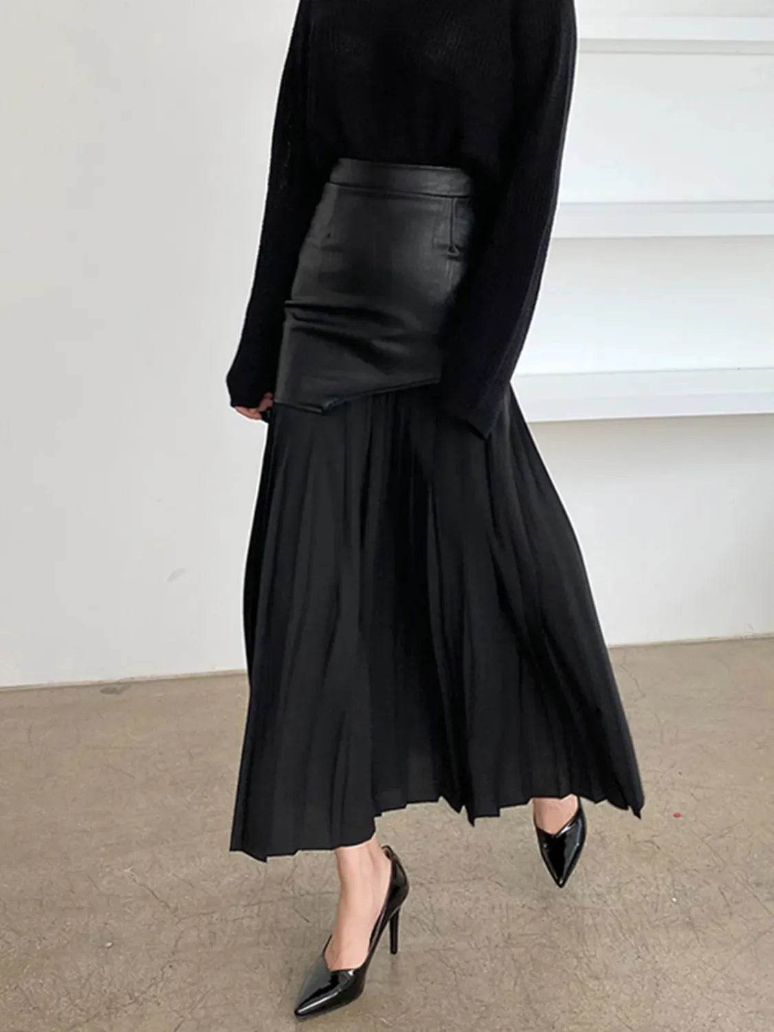 Patchwork Contrast Pleated Skirt Black Trendsi b3e61fe2-9deb-4386-b641-4bf3f596ea4d-Max-Origin