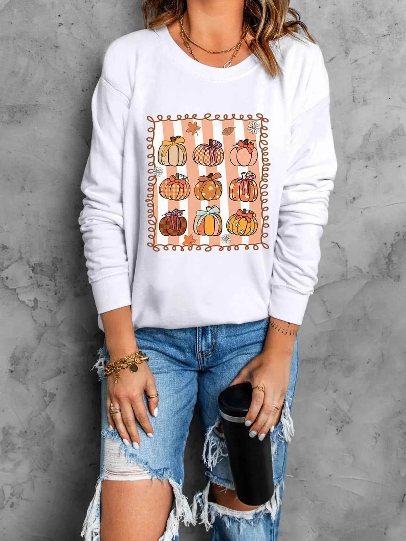 Pumpkin Graphic Round Neck Sweatshirt Trendsi b4086889d7834a7ebfcc89d548c3a39d-Max-Origin