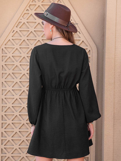 Notched Neck Long Sleeve Printed Mini Dress Trendsi b4e650bedaf7492eb5ef2e25733e4d93-Max
