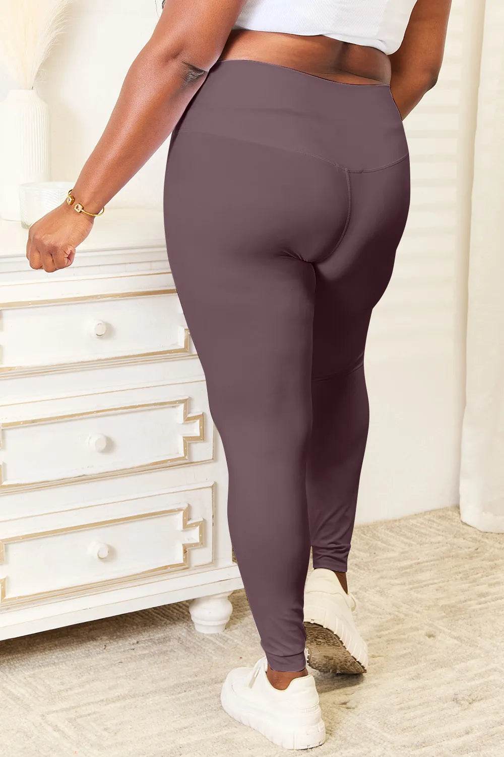 Double Take Wide Waistband Sports Leggings Trendsi b705ce96-da22-4885-b881-edae61ab7bc8-Max