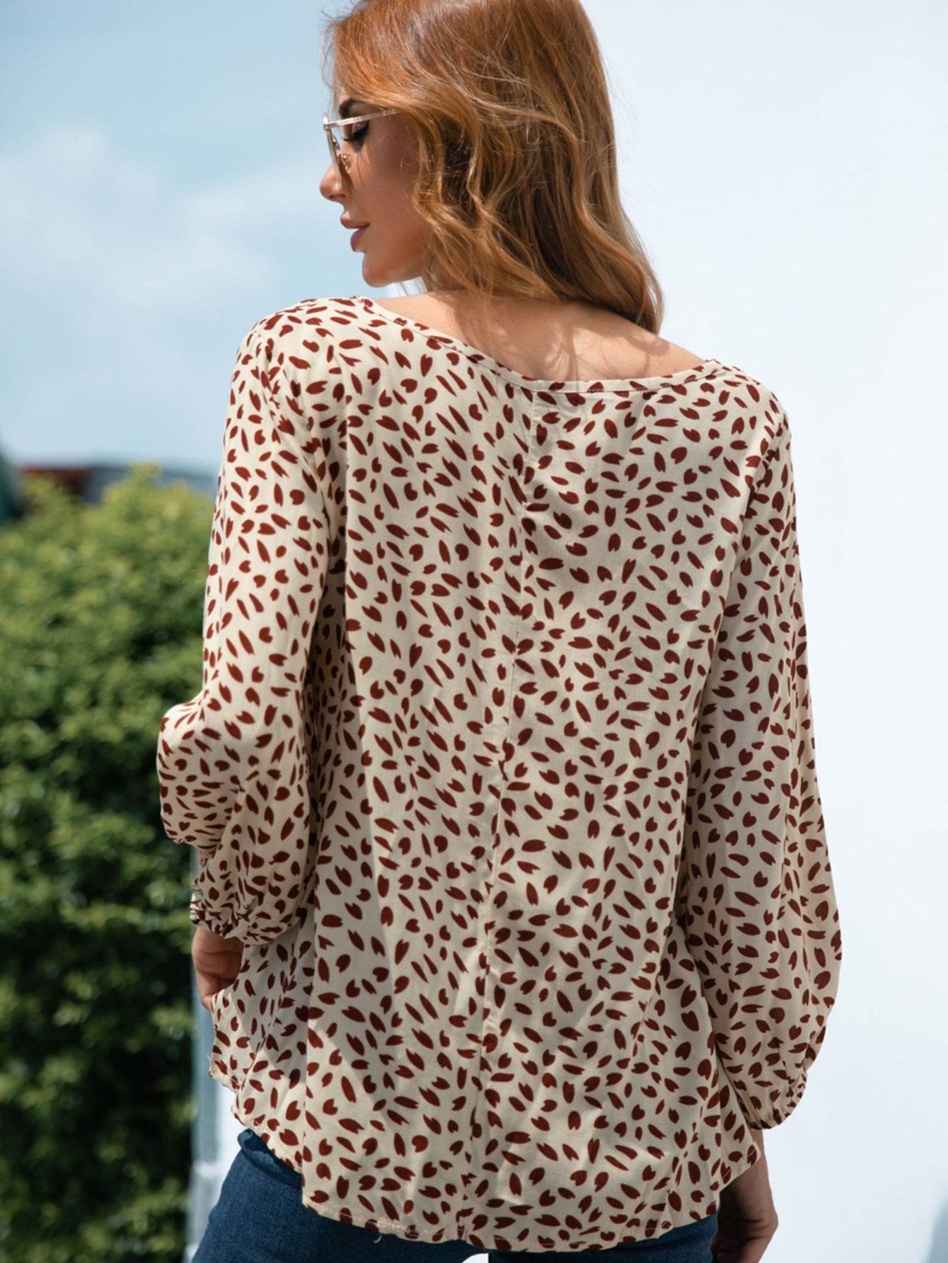 Printed V-Neck Balloon Sleeve Blouse Trendsi b7edf8c28199446ab0ed9ffe28378908-Max