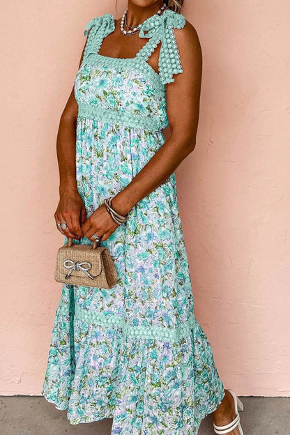 Lace Detail Square Neck Floral Dress Trendsi b817b9e2-b628-4c84-82b3-bbc232b818a0-Max-Origin
