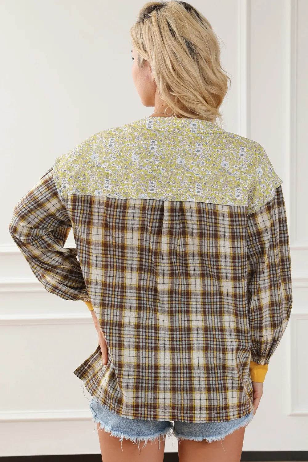 Plaid Notched Neck Slit Blouse Trendsi b895f1ee8a504578a53ea9729ebd1750-Max