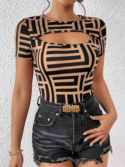 Geometric Print Cutout Short Sleeve T-Shirt Trendsi b9d66685e71a4296a7014dc06605886b-Max-Origin