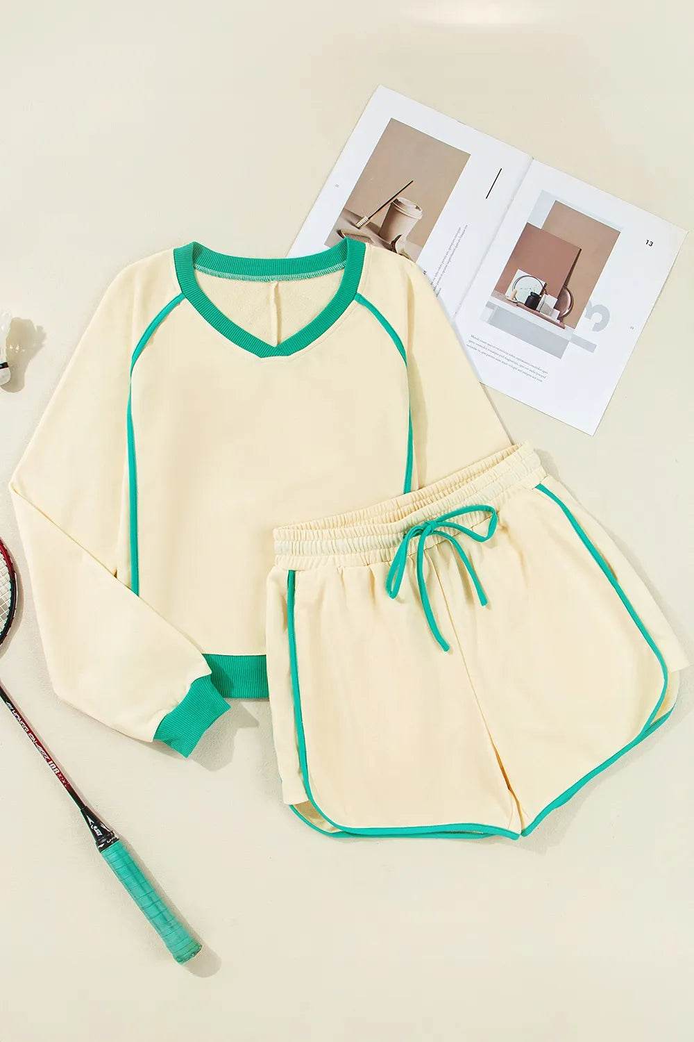 Contrast Round Neck Top and Shorts Set Trendsi ba73ccc9-71bf-4680-977f-1c885071f595-Max-Origin