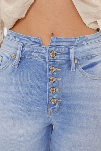 Kancan Curvy High Rise Flare Jeans Trendsi bbc09cf8c5a542a09b74c27ab47b9adc-Max-Origin