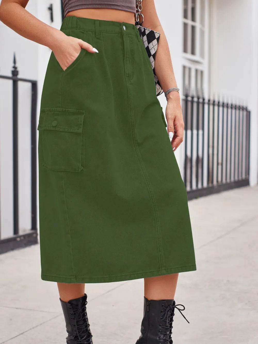 Slit Buttoned Denim Skirt with Pockets Trendsi bcaf06f0-e269-4a19-9db1-4af12447352f-Max