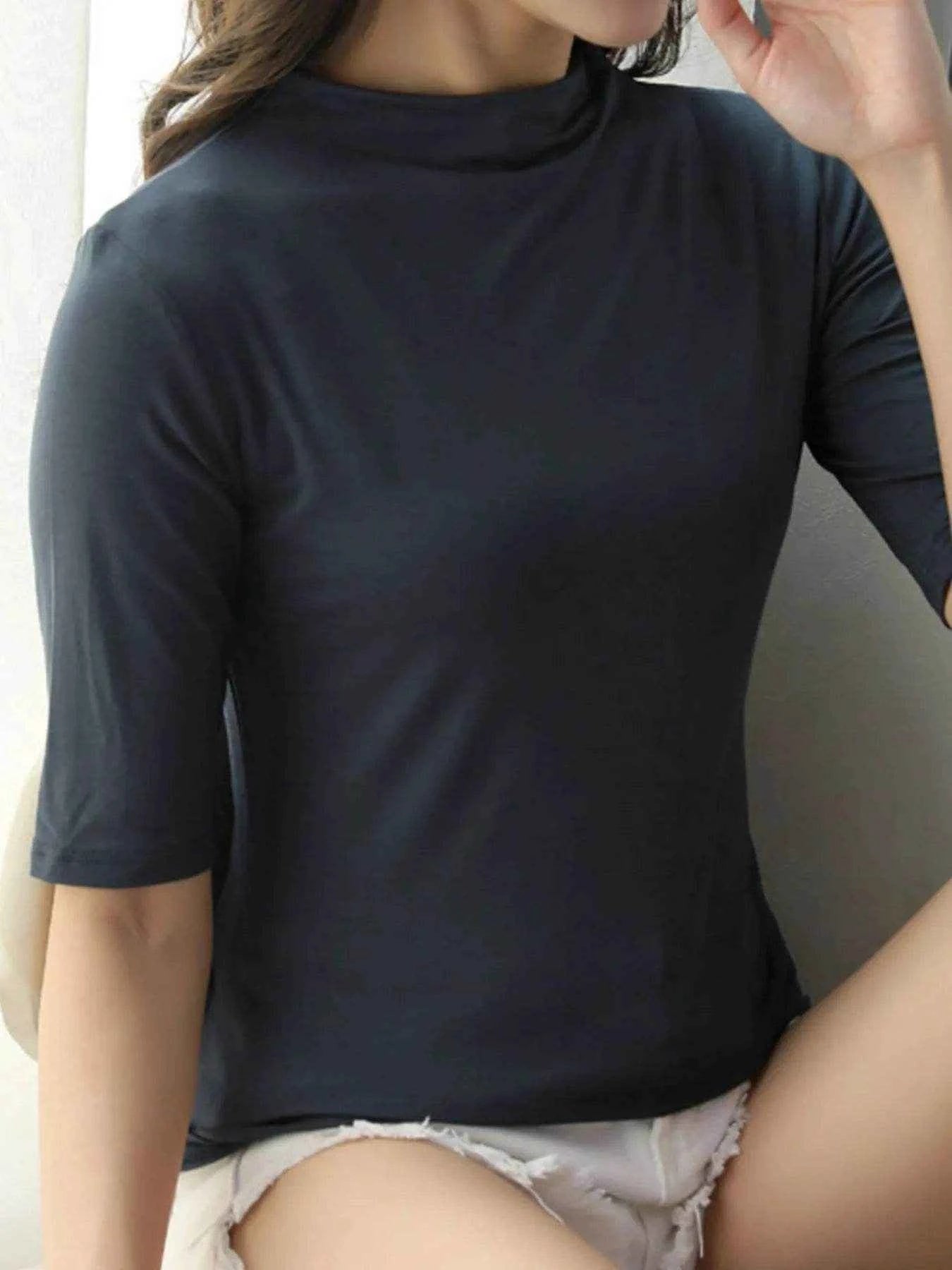 Solid Color Short Sleeve T-Shirt Trendsi bdf396a5-cb4d-4fda-8592-5dcd5cdb475f-Max-Origin