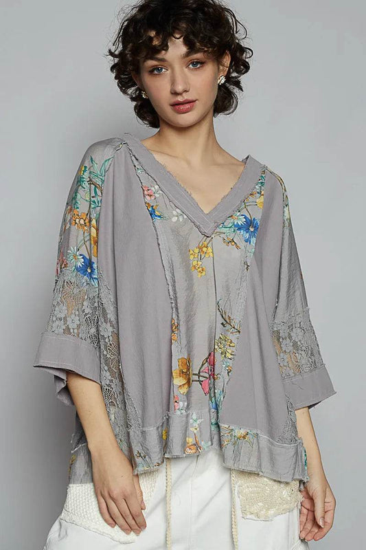 POL Floral V-Neck Raw Edge T-Shirt with Lace Detail Dark Gray Trendsi bf23ddab-f46d-4e64-8c69-1c2dcf98e6bd-Max-Origin