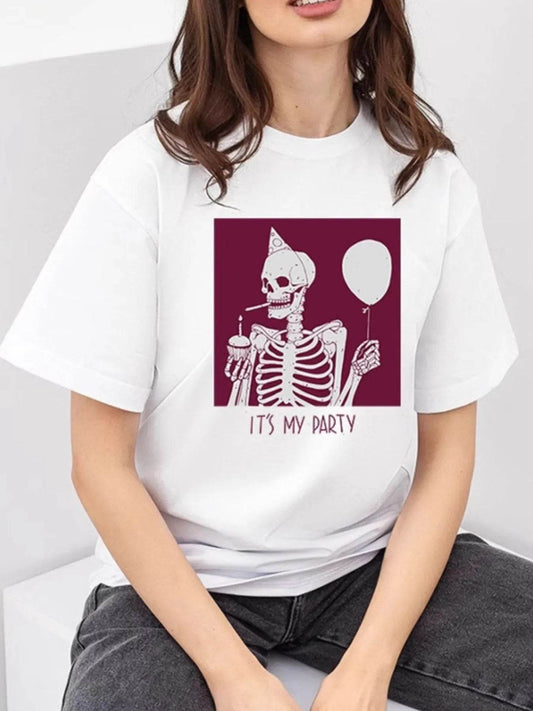 Plus Size Graphic Round Neck Half Sleeve T-Shirt Trendsi bfc22868-b91e-49ed-9ec9-4965d07d34c2-Max-Origin