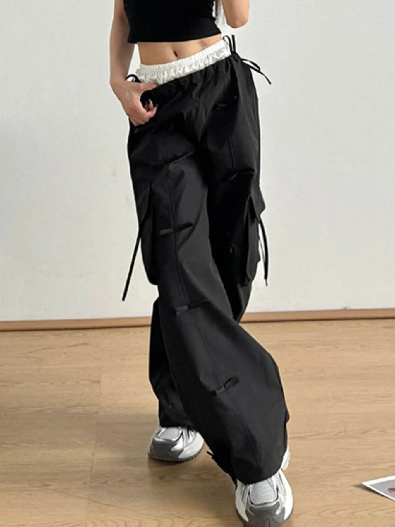 Bow Elastic Waist Cargo Pants Trendsi bfede2d8-2e10-4191-bdab-432441f55a36-Max-Origin