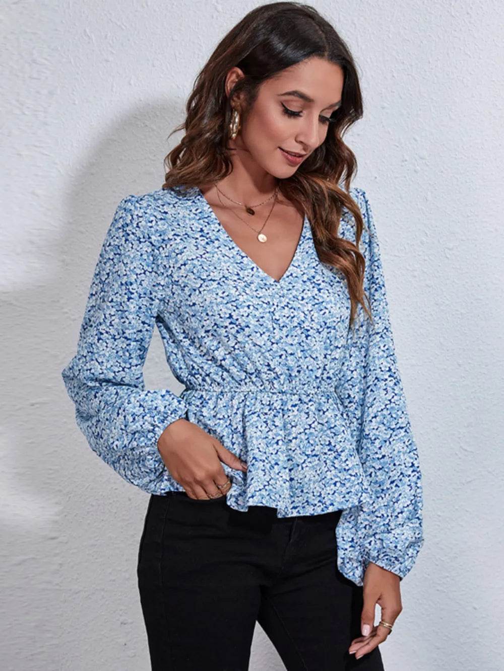 Floral V-Neck Balloon Sleeve Peplum Blouse Trendsi c03ed48574ad4df2aea85a7523c2cd47-Max
