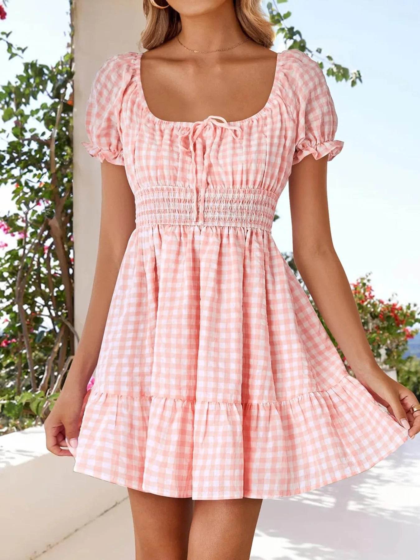 Gingham Smocked Puff Sleeve Summer Dress Trendsi c13911a8a26c47ff9bdf95bf94885de9-Max-Origin