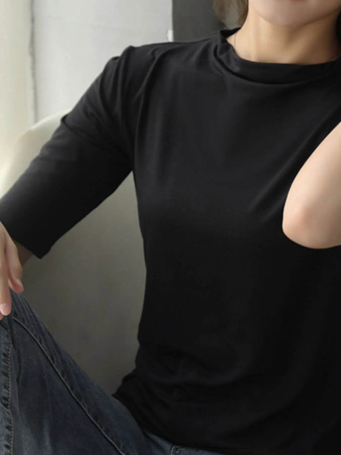Solid Color Short Sleeve T-Shirt Trendsi c1fe2bff-e118-424a-a1a0-0644aa2fc516-Max-Origin