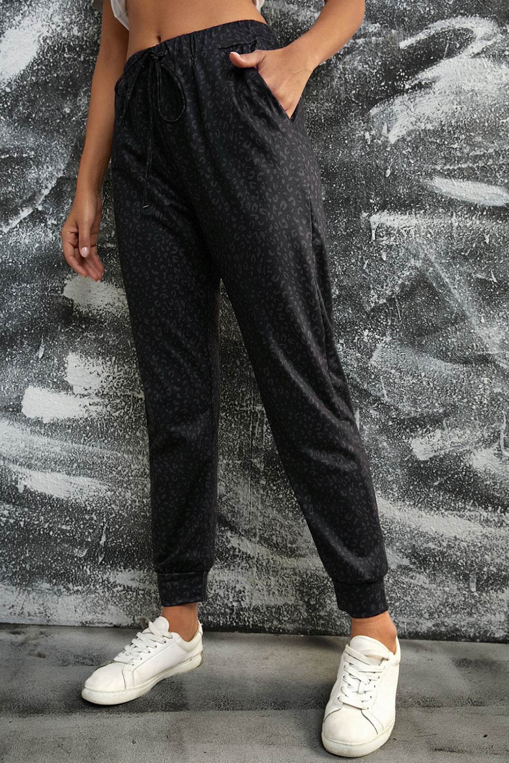 Leopard Print Joggers with Pockets Trendsi c2a58d45793c4dd4940e29255c5b3de9-Max