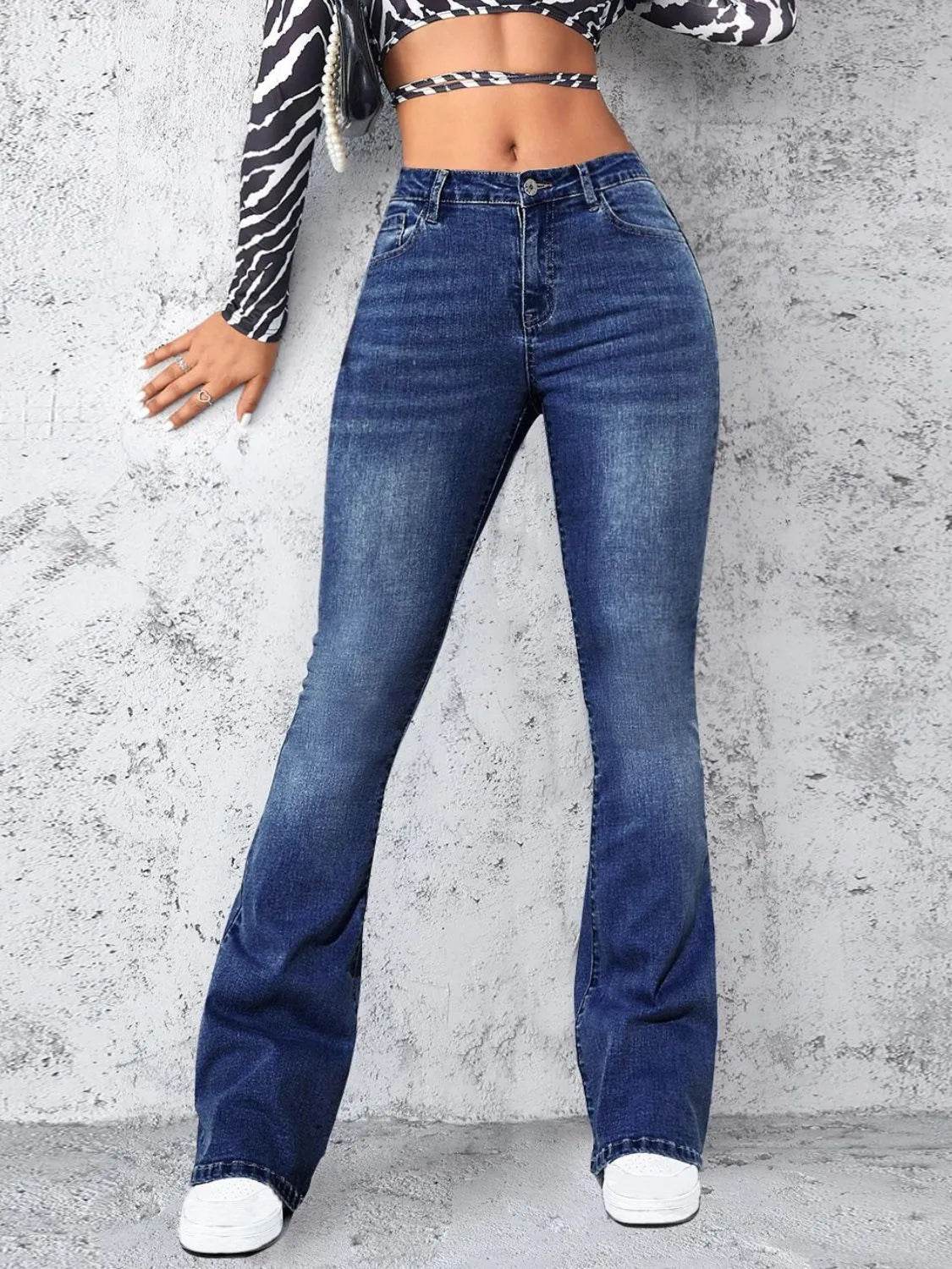 High Rise Jeans with Pockets Medium Trendsi c45da510-6f9b-4b12-bce2-eac553b01202-Max-Origin